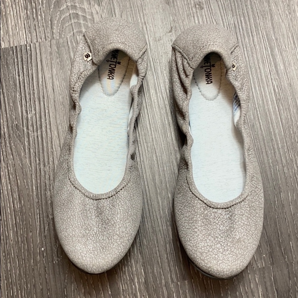 Minnetonka Ballet Flats